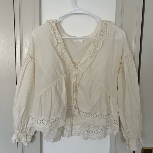 Neuflora Tops - Neuflora cream button up blouse